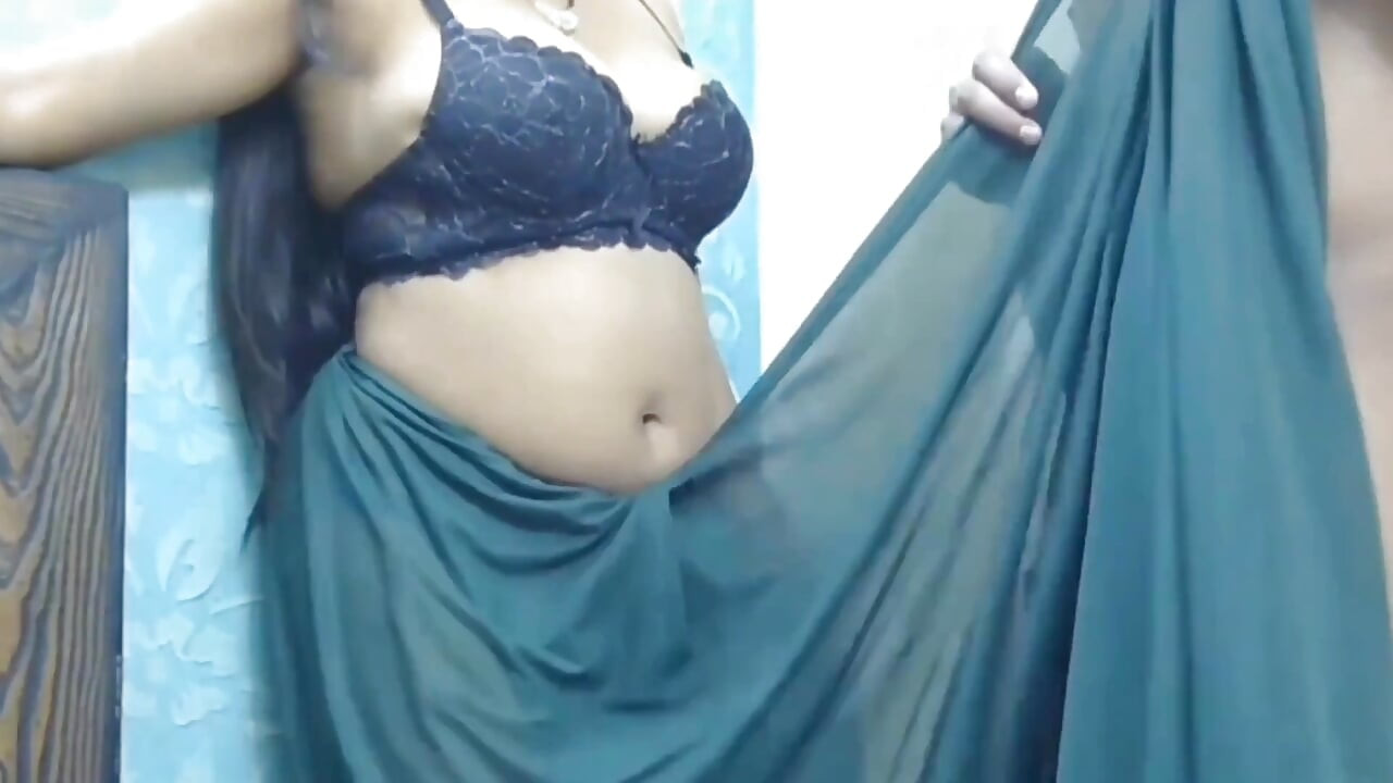 Bed-breaking Sex of Sexy Bhabhi