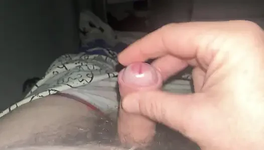 Küçük yarağım boşalıyor
