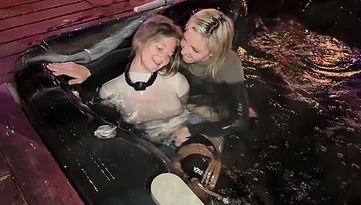 Peyton ve Lora Cross ile edepsiz esaret maceraları