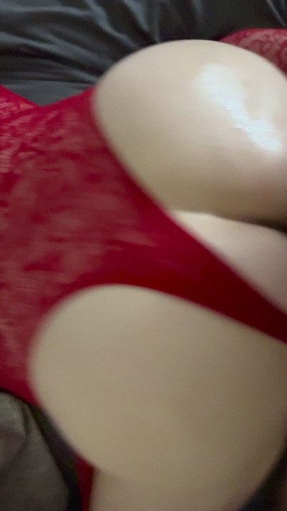Big granny butt red lingerie thong bend over