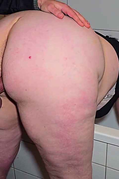 Styvsyster Påkommen Med Att Onanerar Till En Brud - Det Heta Könet Slutade
