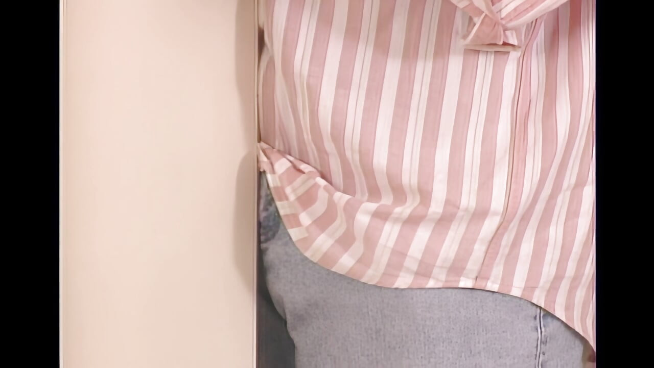 เด้งสุดฮอต– สาวงาม