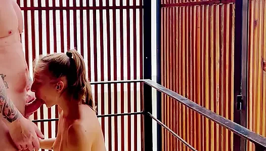 My Tinder date got paid by busting my ass.