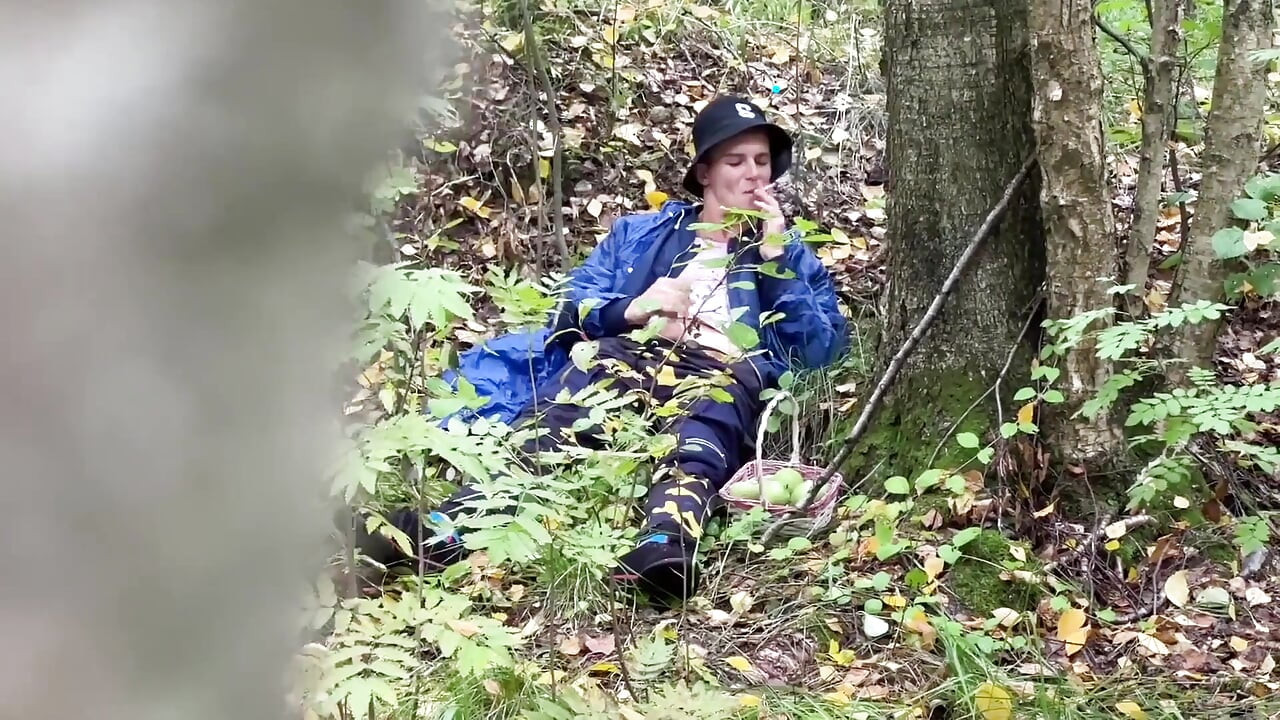 #376 Guy Catches Guy Jerking off in the Woods and Joins to Fuck Him