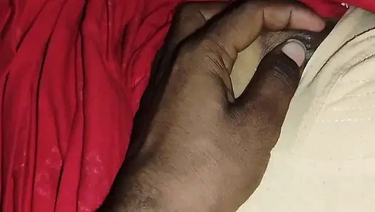 Seksi kızın güzel göğüsleri ve kötü görünüyor