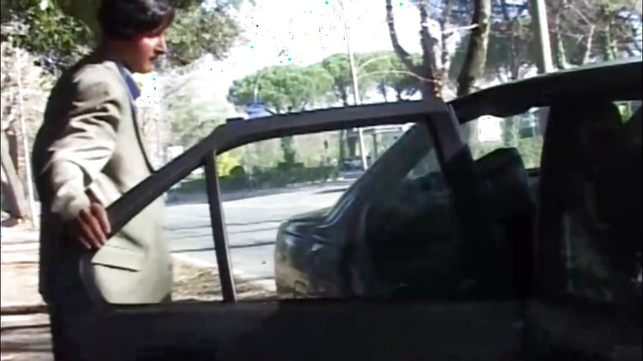 Prvo porno kino, a zatim orgija s transvestitom