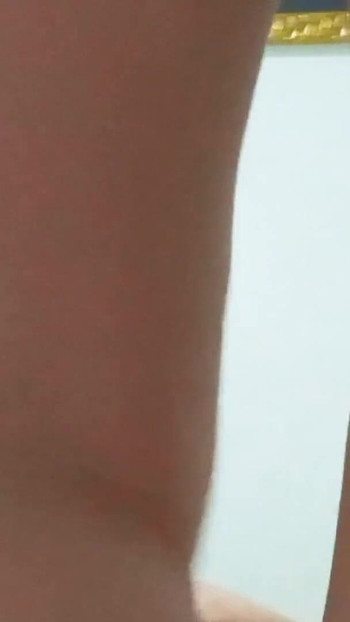 Detik yang tidak dapat dilupakan dari "Video hilang, bini panas berambut merah, creampie sebenar"