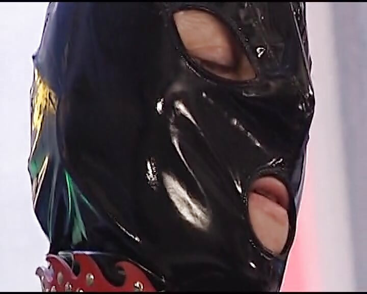 جلسة فتيش مع عاهرة ألمانية شرجية تتناك