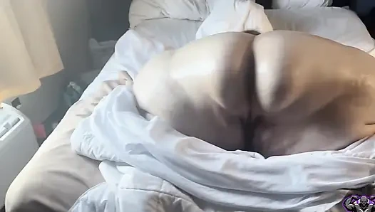 Stacxxxs Представляет: жиробасина Сара забронировала д-р Stacxxxs