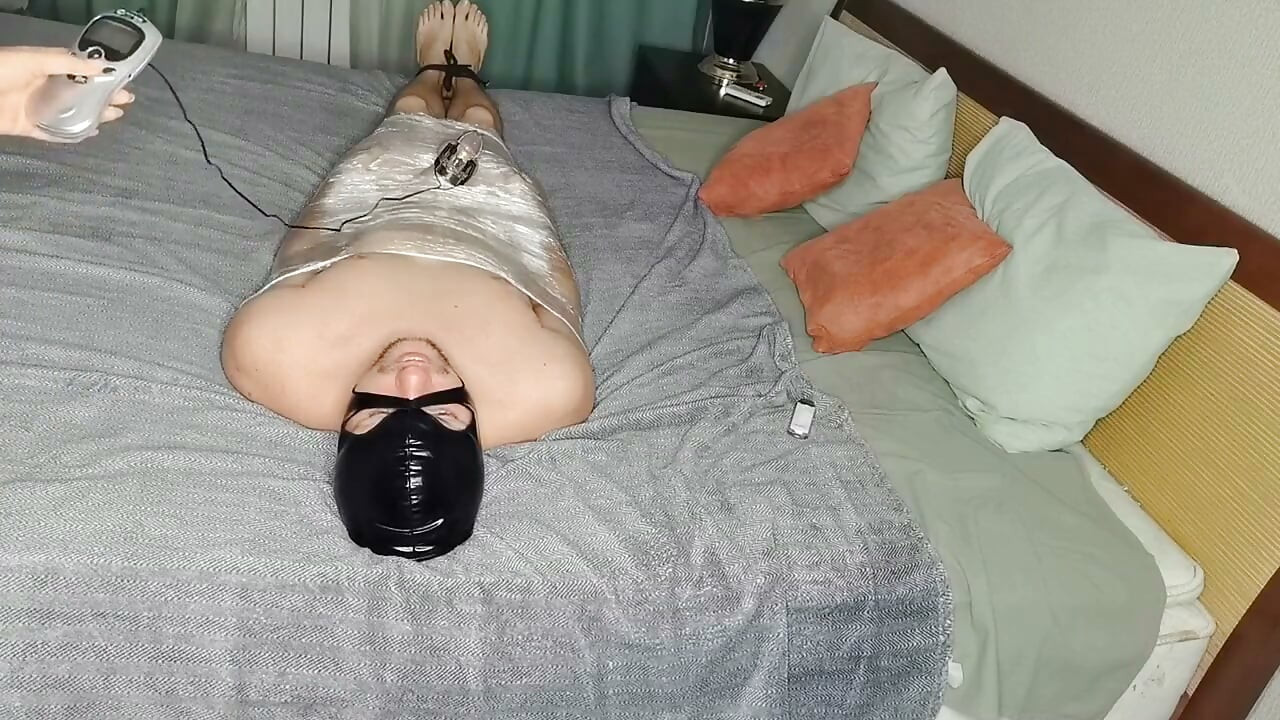 I Sat on My Face, Let Me Sip the Wet One.