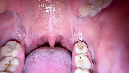 Mundgeheimnisse: dicker weißer beschichtung auf meiner zunge