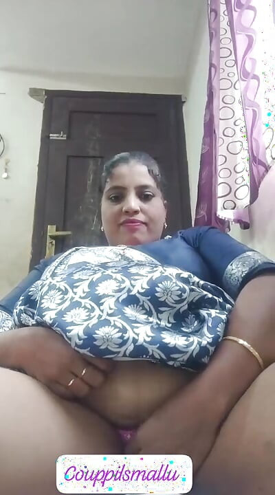 Your own aunty, shining in a saree