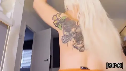 Mofos - bella jane anal ve yüze boşalmayı seviyor