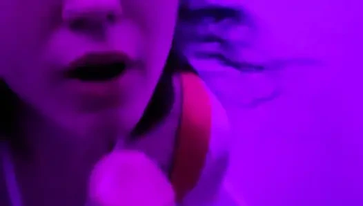 Siswi cantik dherlydoll nyepong kontolku sampai tenggorokan dan dicrot di mulutnya!