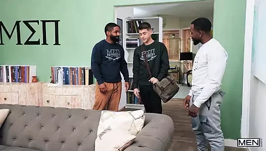 Men-Joey di bahagian tengah 1- Joey Mills, Denzel