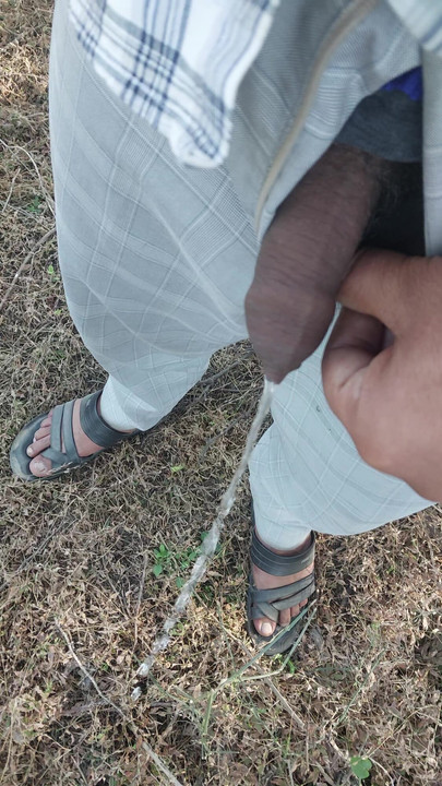 我正在享受按摩 #bigcock #black #Cock #pissing