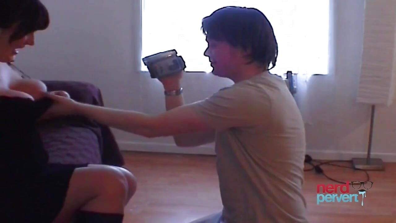 Nicoletta - MILF Cum Gulper