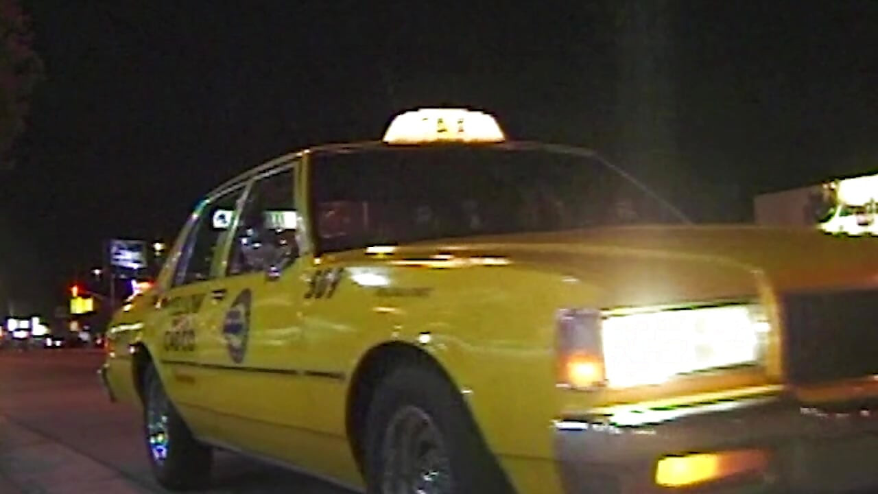 Heiße Taxifahrt: Leidenschaftliche Begegnung