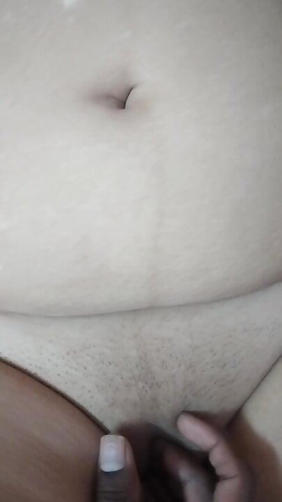 Gordita sexy india tamil grandota esposa vientre y ombligo juegan y masaje con afeitado coño rosa