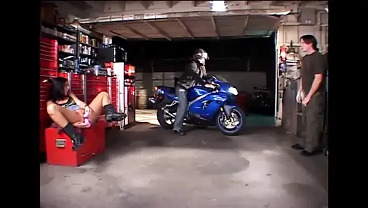 Double penetration for a nasty wild brunette