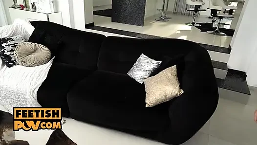 Mary Frost ve Elena Lux yıldız ateşli ve fışkın bir ayak fetişi derlemesi