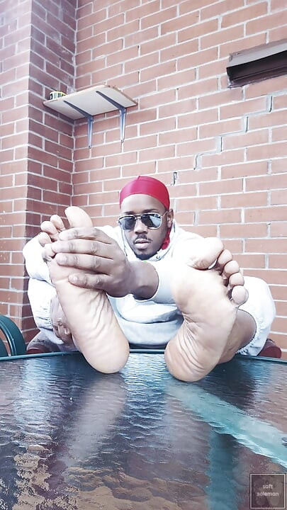 Drkanje prstima i taban prelaz (2025)