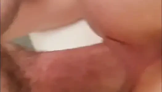 Kontolku dicrot di dalam untuk pertama kali dan aku nggak percaya kalau dia nggak berhenti di kontrasepsi