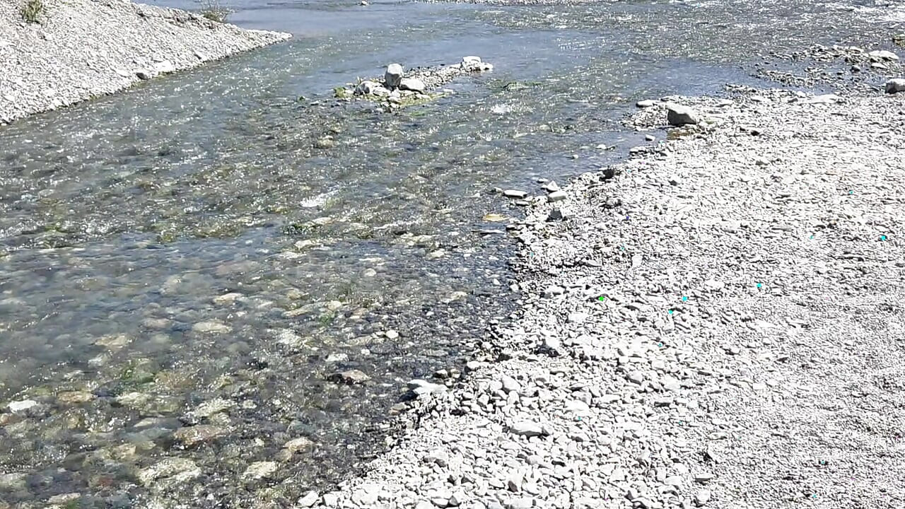STRANGER TEEN MET ON RIVER DEVIRGINIZED HER PERFECT PINK PUSSY