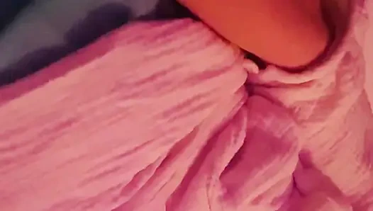 Einer verheirateten frau beim masturbieren helfen