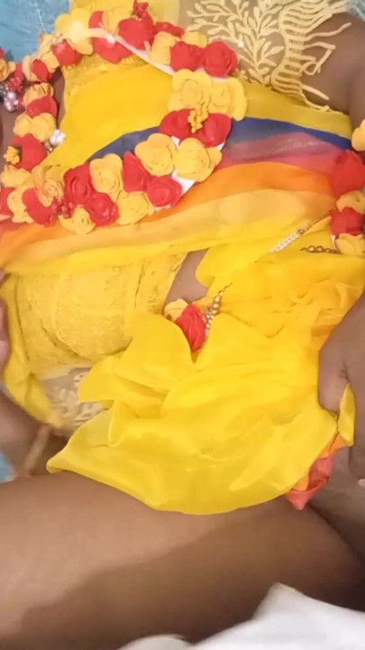 Bangladeshi asli dktaron ka seks navvivaahit mahila ki chenbar par chudaee vaayaral seks vidiyo mere seks vidiyo ka aanand le rahe hain . klip 1