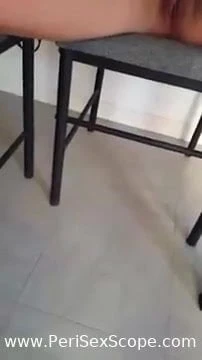 HOT GIRL SHOWING PUSSY