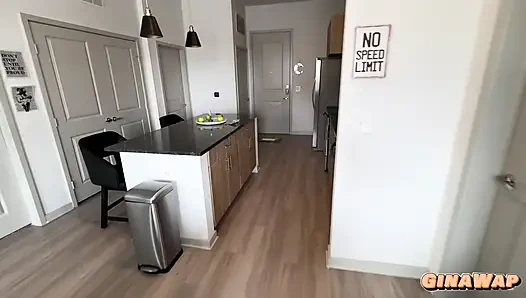 Kaybını telafi etmenin bir yolu olarak pizzacı bir kızı sert siktim