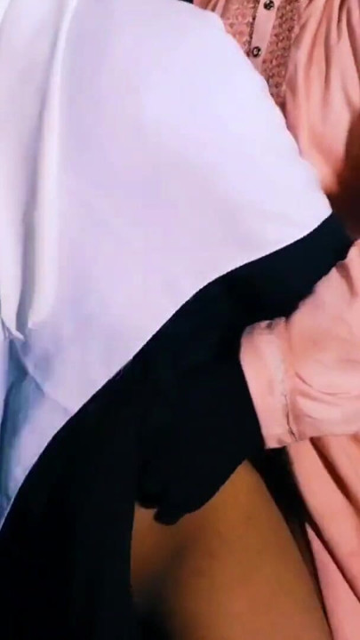 hijabi hot mohila pa kadhe tule sex bangla gali o kotha soho | Clip 2
