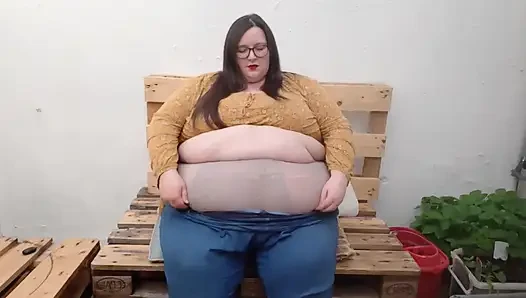 Perut dan toket rahasia SSBBW