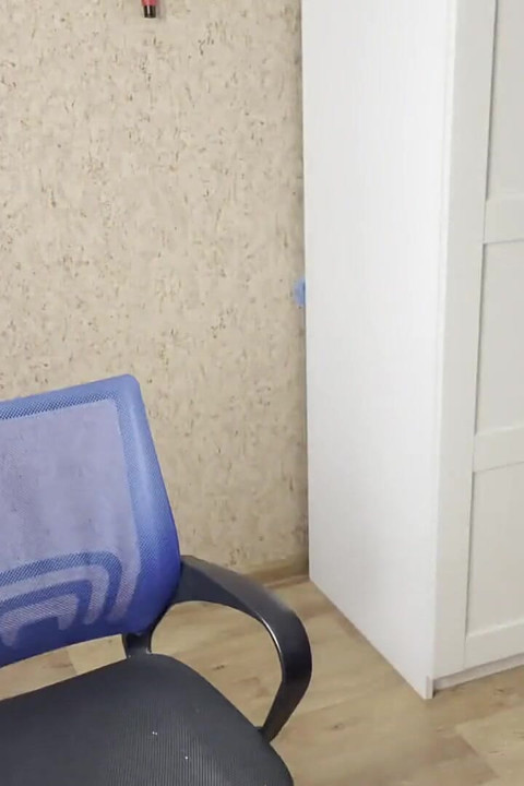 אשתו החמה של החבר נותנת הוראות לאוננות