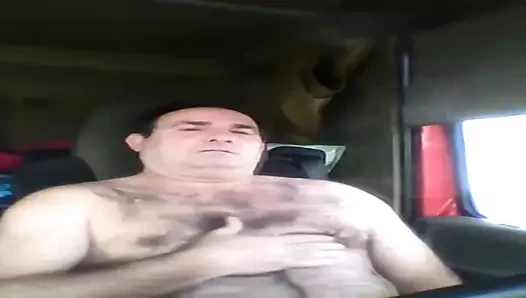 kıllı ayı baba göğüs