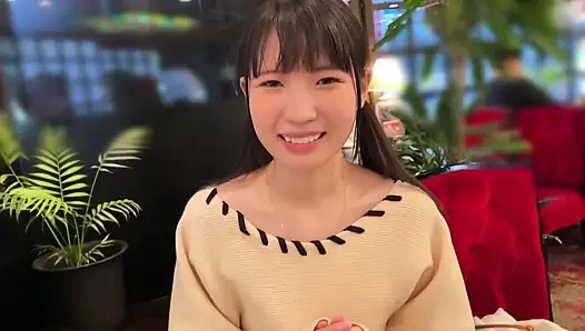 A118F03 A natural, innocent, small-animal-type girl with a lingering innocence! Meeting at a café and moving to a love hotel, starting with a toast and a sneaky filming sex scene!