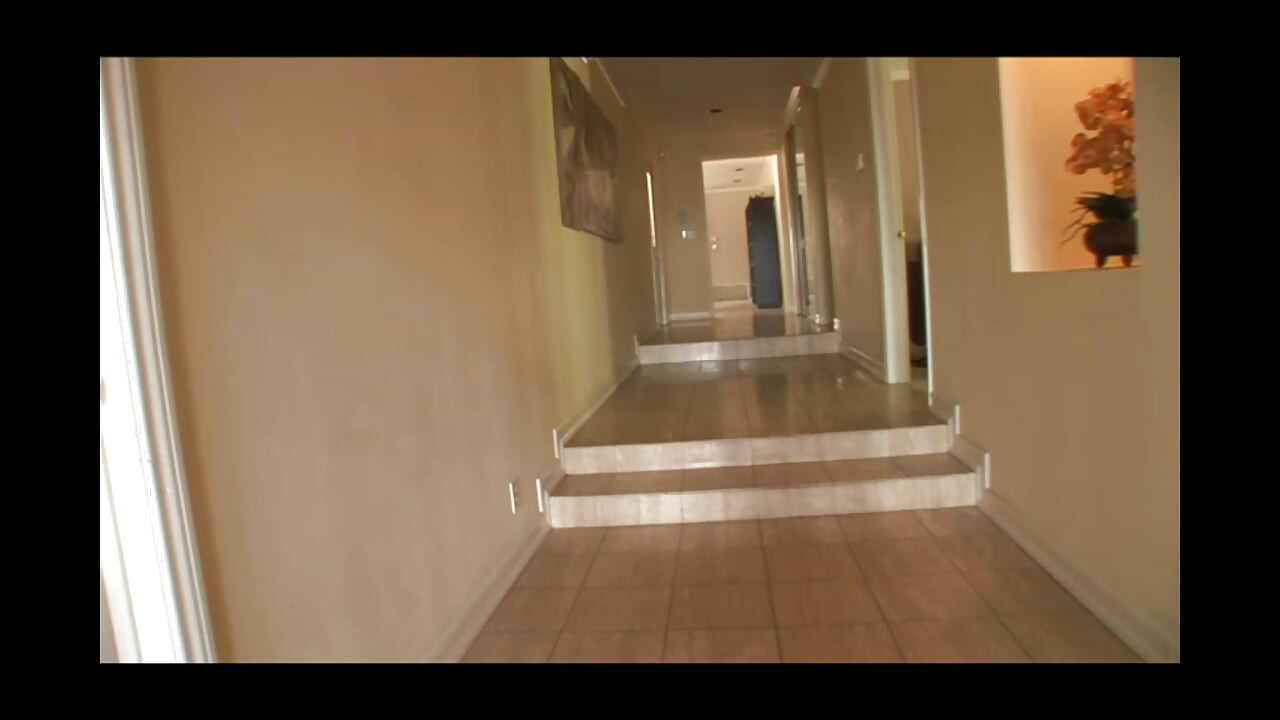 Maravillosa tetona amateur milf follada por el culo y corrida en la boca por polla negra monstruo (película completa)