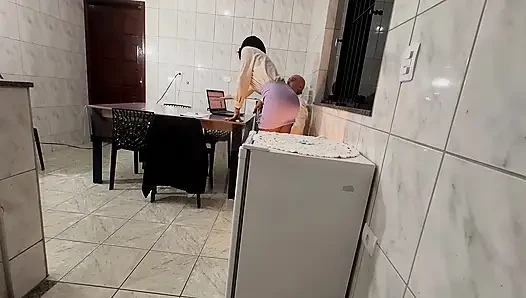 Pantat dan memek eksekutif berkuasa tinggi dientot saat rapat kerja.