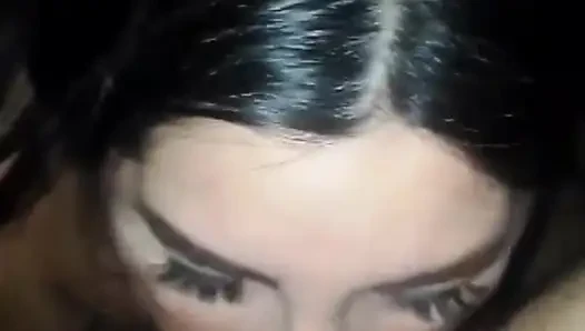 Ich habe Sex mit meinem Stiefvater, ich lutsche seinen Schwanz, bis er meinen großen Arsch fickt