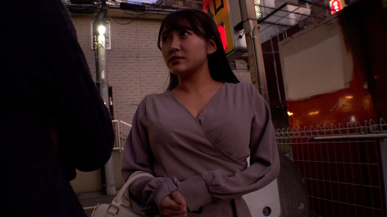 P122G05 Pick up beautiful women who go to the city and stay at the hotel! A lewd beauty with a clean face and a sluggish climax with Noripako climax!