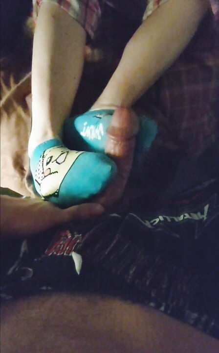 Sexy Pokemon, tornozelo, meia meia, punheta com os pés e hello kitty sock punheta