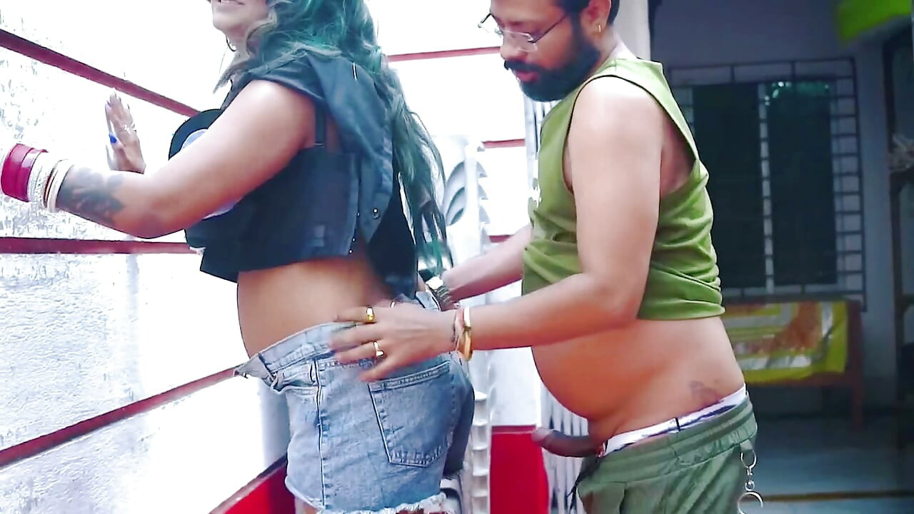 Abang ipar Desi adik ipar hot