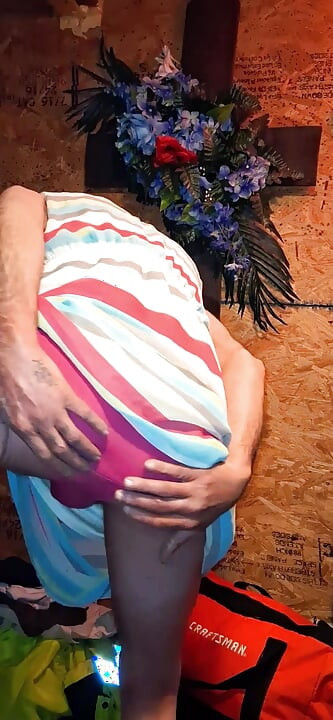 Büyük bir yarak transında beni arkada bırakmanın hayalini kuruyorsun.