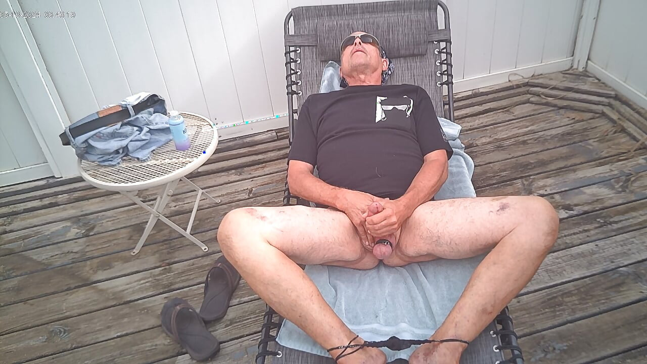 I love Jerking0ff in the H0TT SUNN !