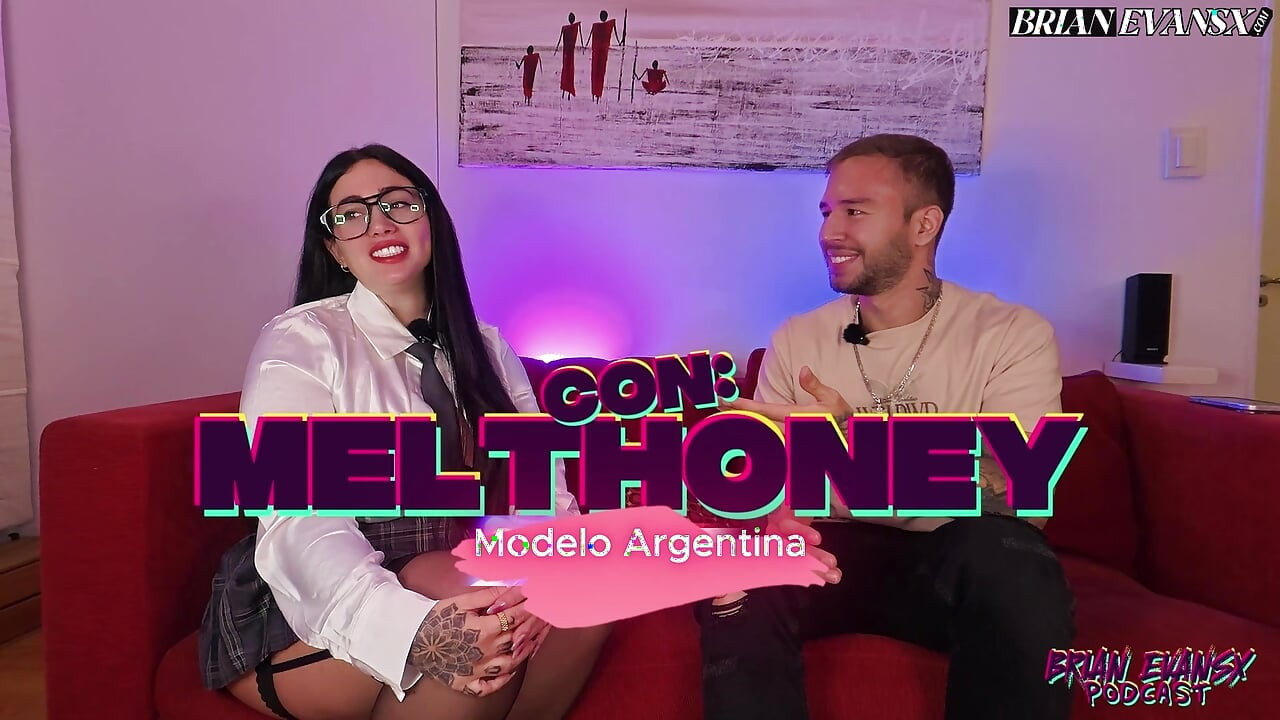 Melthoney sucks her feet and busts her big ass after an interview with Brian Evansx