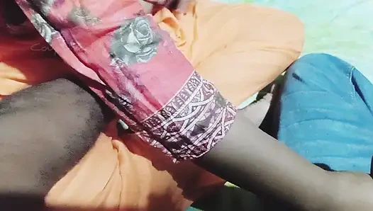 Hot Desi Boudi and Clener Sex Video