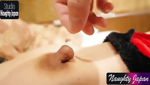 Aşırı meme ucu çekmeli ve baştan çıkarıcı bir şekilde sarkan büyük memeli sonsuz xmas cosplay ecstasy