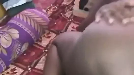 Tante seksi india lagi asik ngentot kontol cowgirl sambil ngentot sama cowgirl sambil direkam suami