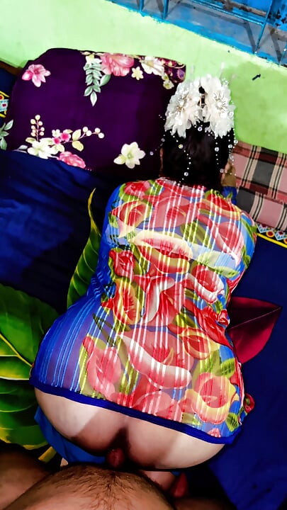I gifted my desi wife a night dress and had fun all night